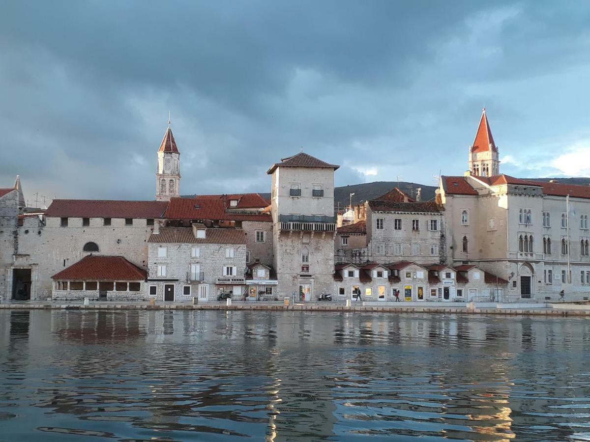 Apartman Buble Trogir Exterior foto